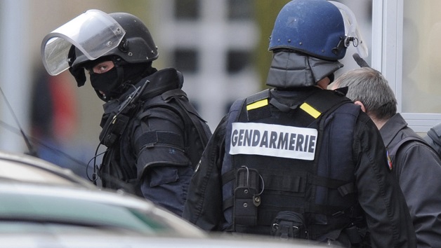     Grosse opération "anti-tuerie de masse" à Petit-Bourg 

