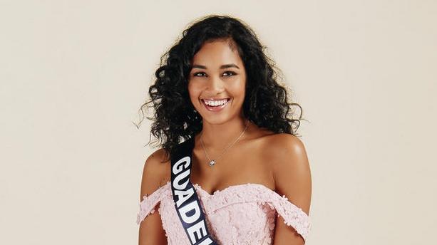     Miss Univers : Clémence Botino "compte sur les Guadeloupéens"

