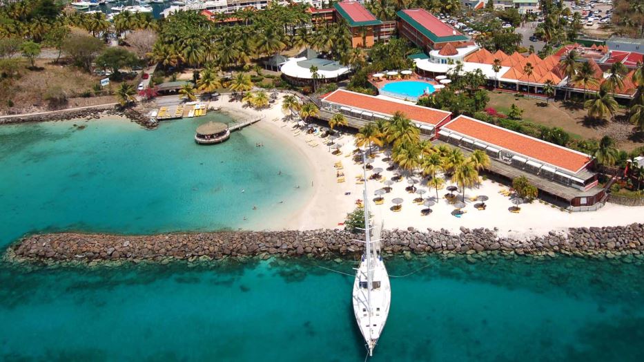     TRIBUNE - Les professionnels du tourisme appellent à sauver la haute saison touristique aux Antilles

