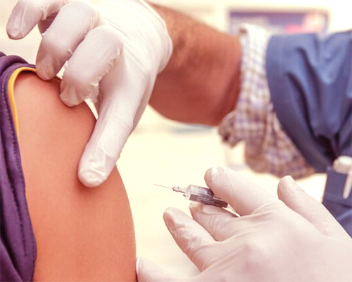     Covid-19 : redémarrage de la campagne de vaccination chez les médecins de ville

