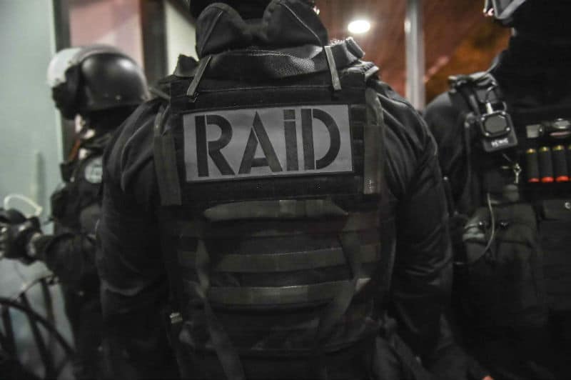     Trafic de drogue : huit personnes arrêtées en Guadeloupe après une vaste opération policière

