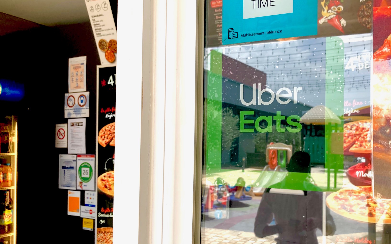     Débuts timides pour Uber Eats en Guadeloupe

