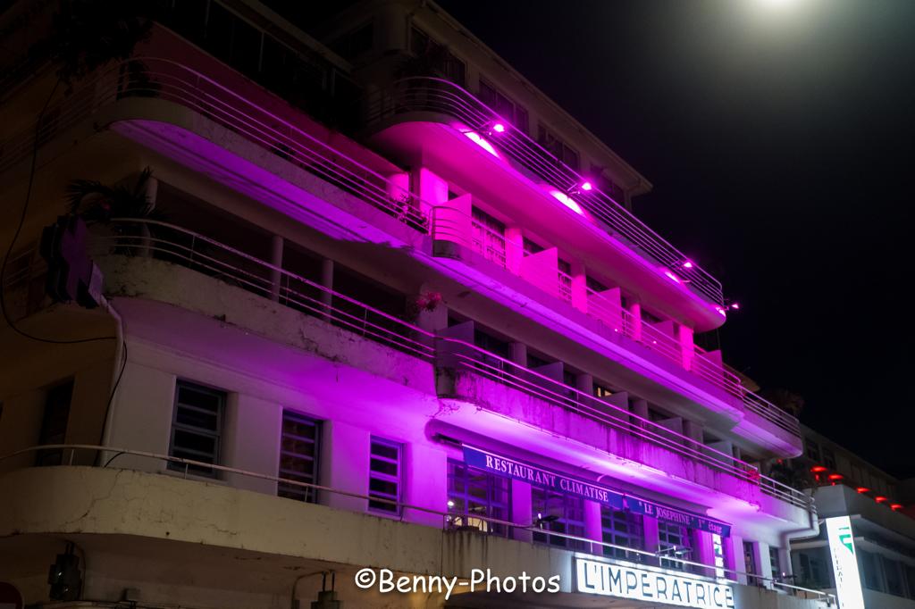     L'hôtel Impératrice s'illumine en rose pour sensibiliser au dépistage du cancer du sein

