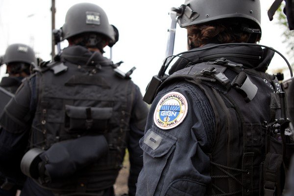     Fusillade à Sainte-Luce : deux personnes placées en garde à vue

