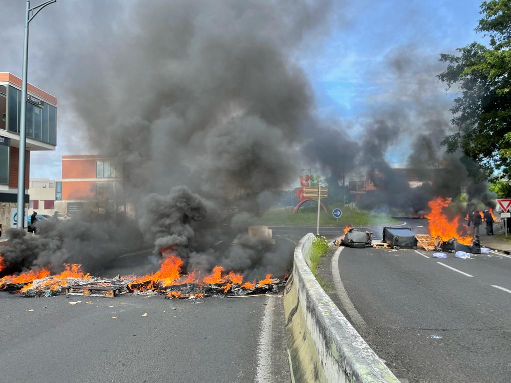     Barrage sur les routes : le point sur la circulation en Martinique ce vendredi

