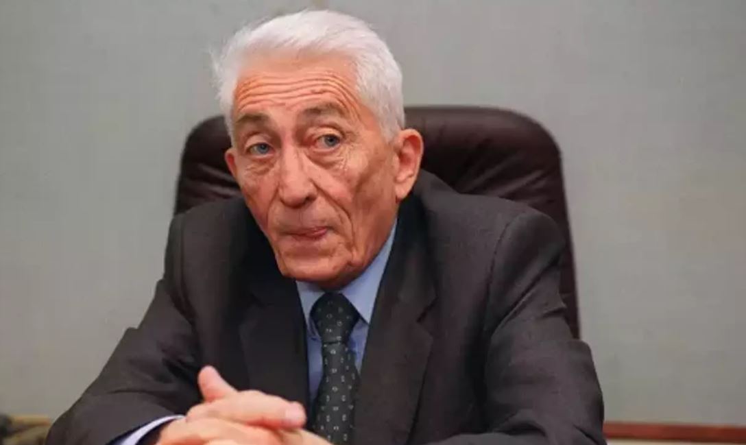     Bernard Pons, ancien ministre des Outre-mer, est décédé

