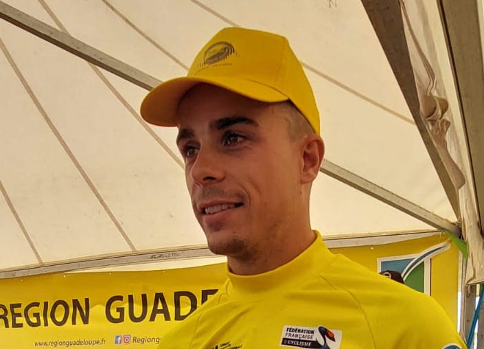     Tour cycliste 2022 : G. Dauschy remporte l'étape de La Désirade et endosse le maillot jaune 

