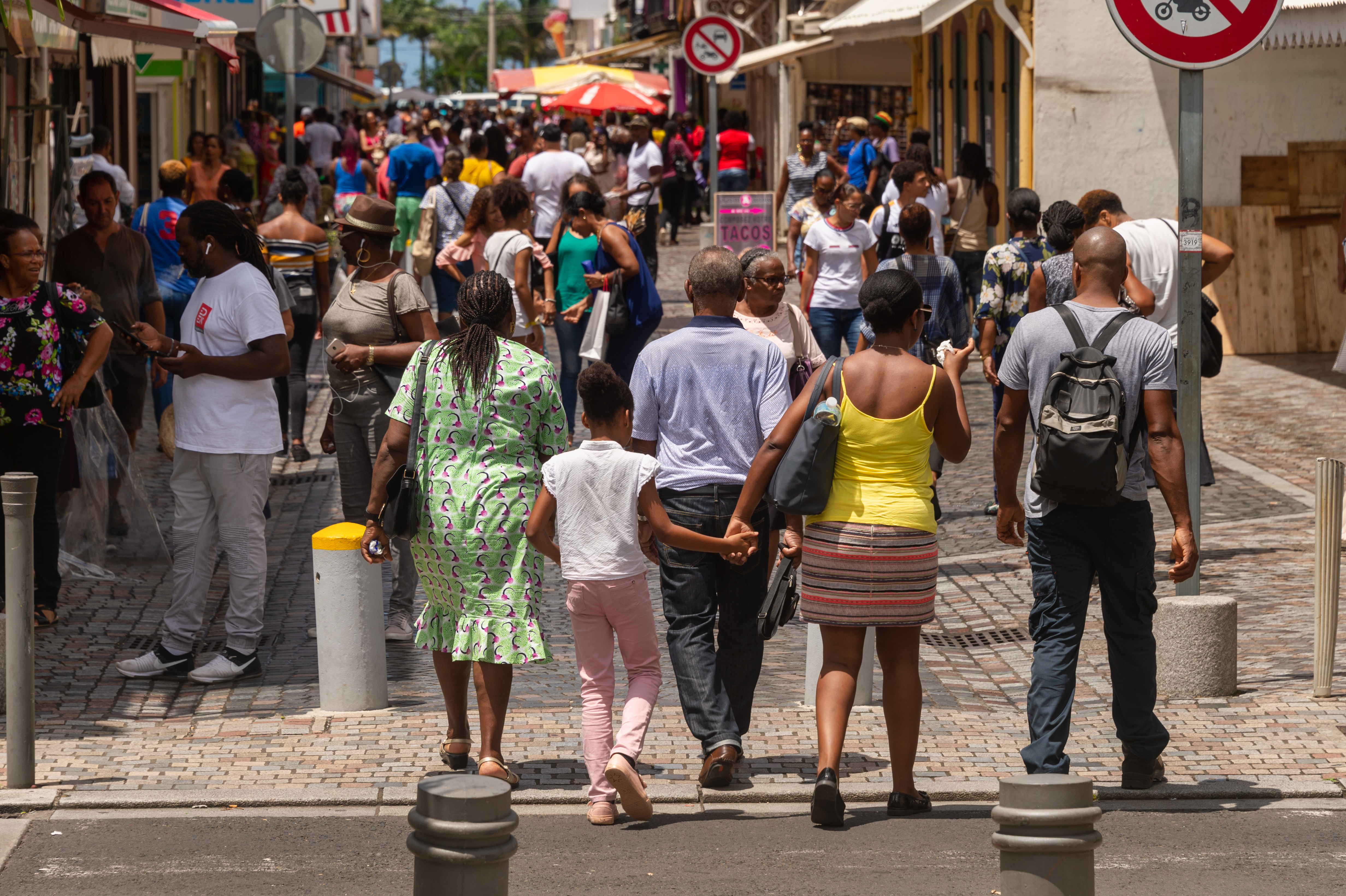     La Martinique pourrait connaître le plus fort dépeuplement des territoires français

