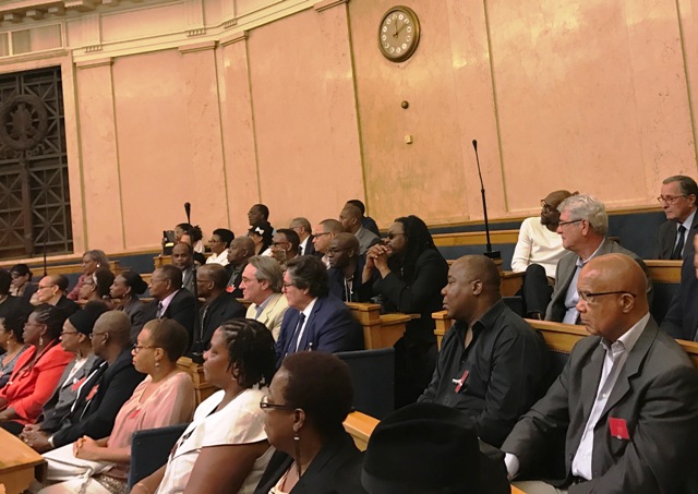 Antillais présents à l'Assemblée nationale pour saluer la mémoire des victimes de l'Esclavage coloniale à l'occasion du 23 mai. 