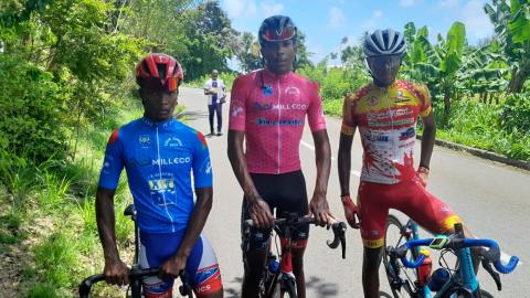 Mathis Risal, Ethan Massée (à droite), Kenji Laventure (Tour Cycliste Junior de Martinique)