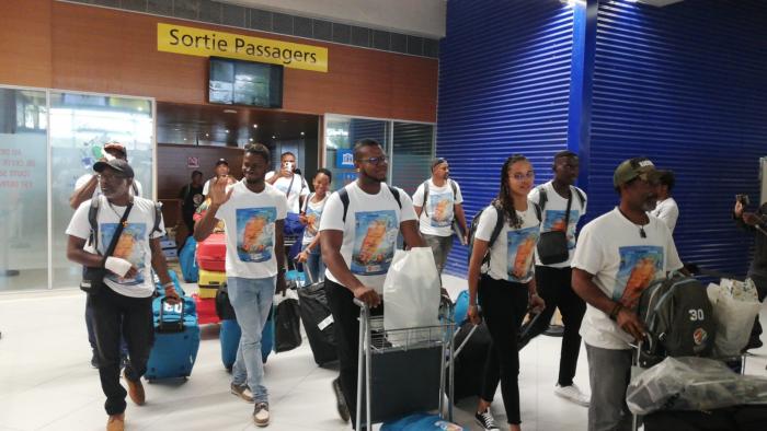 Arrivée de l'équipage Bwa Viré à l'aéroport Aimé Césaire après sa traversée de la Manche