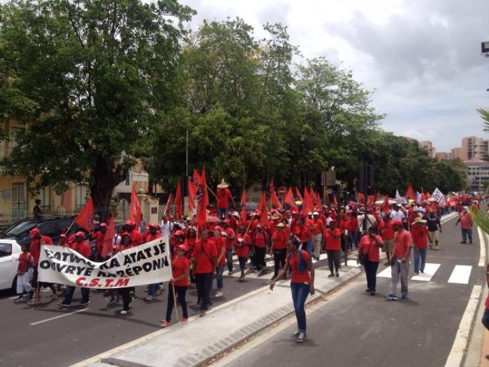     500 personnes au défilé du 1er mai à Fort-de-France

