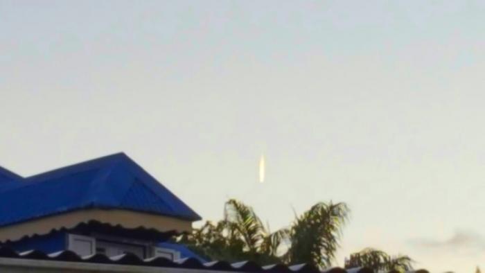     Boule de feu, débris de fusée : "Très très peu probable !"

