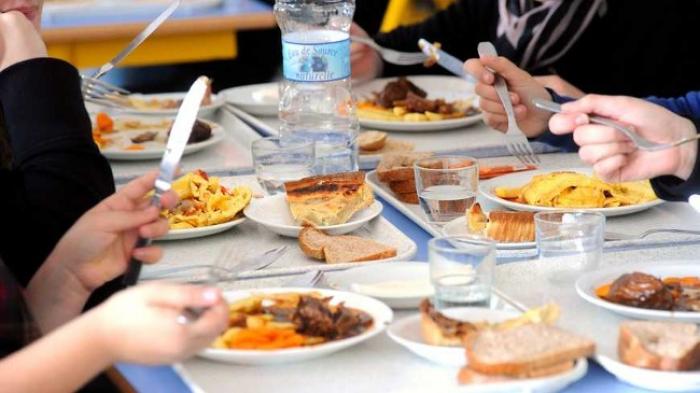     Fin de la grève à la cuisine centrale de Fort-de-France  : les repas scolaires servis  dès ce jeudi  

