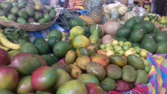     Intempéries : les prix des fruits et légumes ne cessent d'augmenter

