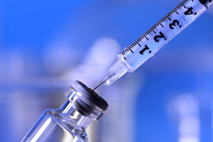     La vaccination obligatoire suscite aussi le débat en Martinique

