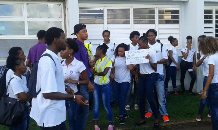    Violences scolaires au LP de Trinité : des élèves refusent d'aller en cours

